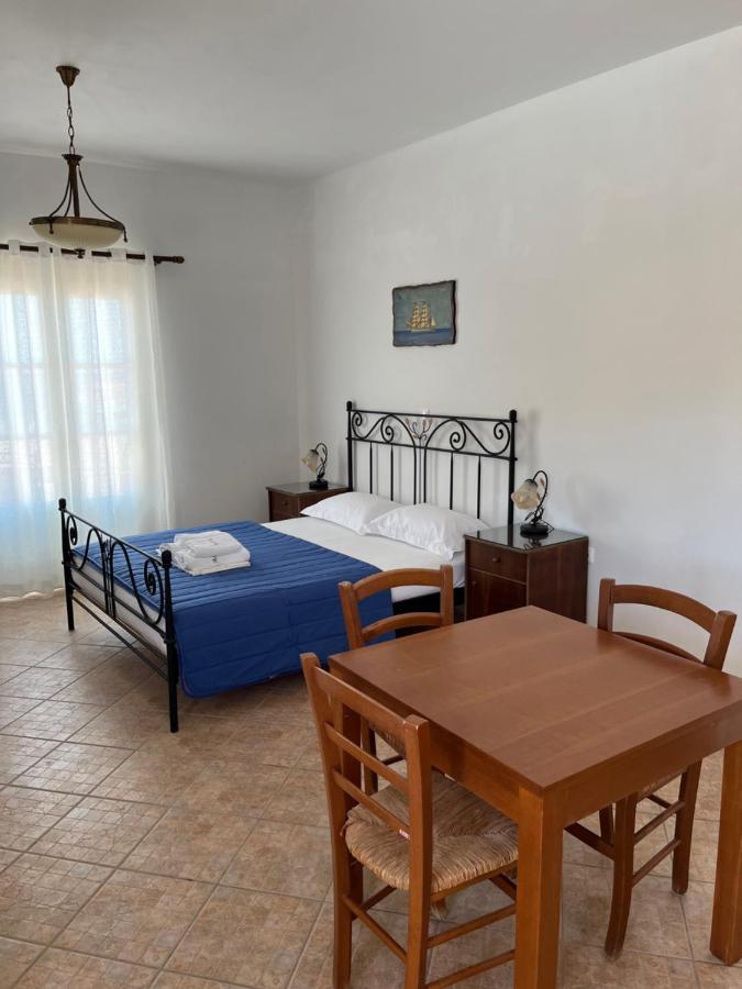 ホテル Ξενοδοχειο Ακρωτηρι Platia Ammos エクステリア 写真
